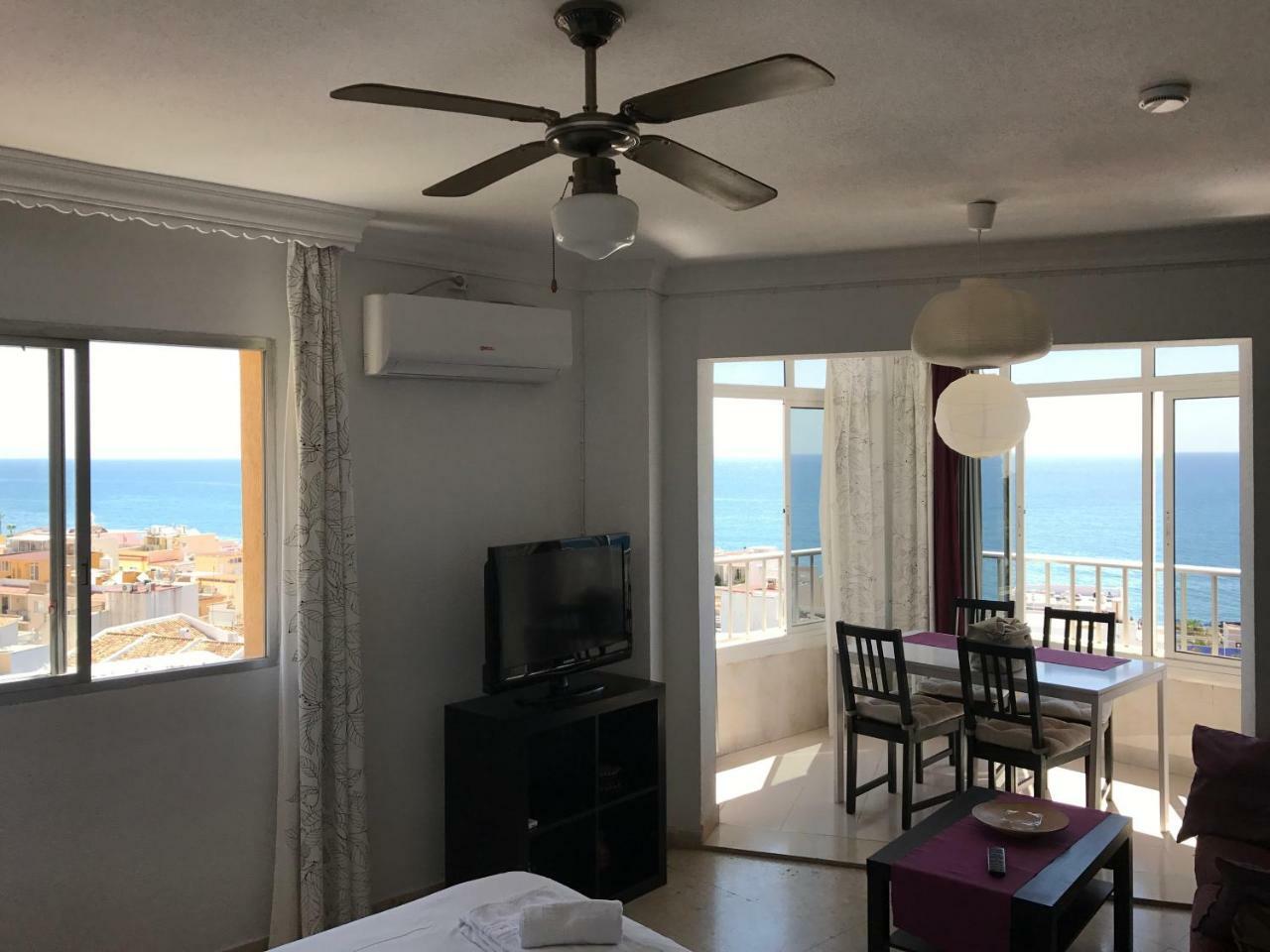 Palm Beach 7Th - La Carihuela Торремолінос Екстер'єр фото
